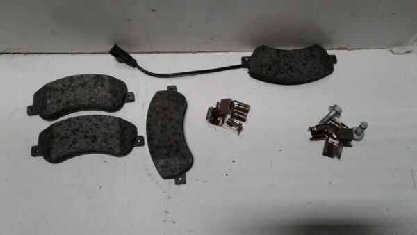 FORD TRANSIT VM 07/2006-02/2014 NEW GENUINE BRAKE PADS SET