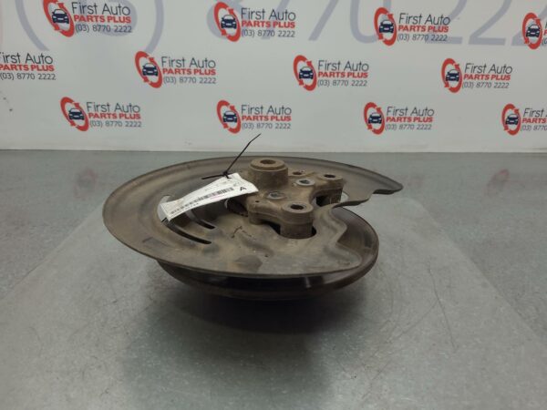 RENAULT TRAFIC X83 04/2004-12/2014 RIGHT REAR HUB ASSEMBLY