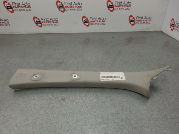 TOYOTA HILUX 02/2005-08/2015 LEFT A-PILLAR TRIM WITH GRAB HANDLE GREY