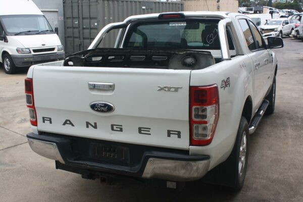 FORD RANGER PX 06/2011-04/2022 TAILGATE HANDLE CHROME W/ LOCKING TYPE