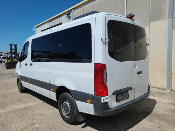 MERCEDES BENZ SPRINTER VS30 05/2018-2024 LEFT BARN DOOR LOW ROOF