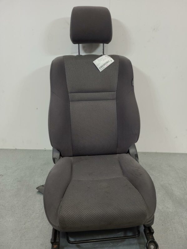 TOYOTA HILUX 2005-2010 FRONT SEAT LH FRONT, SR5 (BUCKET SEAT TYPE), CLOTH, GREY,