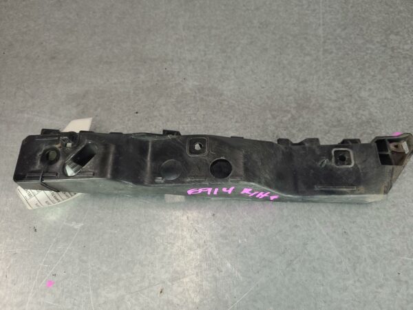 LDV DELIVER 9 FRONT BAR BRKT/REINFORCEMENT BUMPER TO GUARD BRACKET (RH SIDE), 07