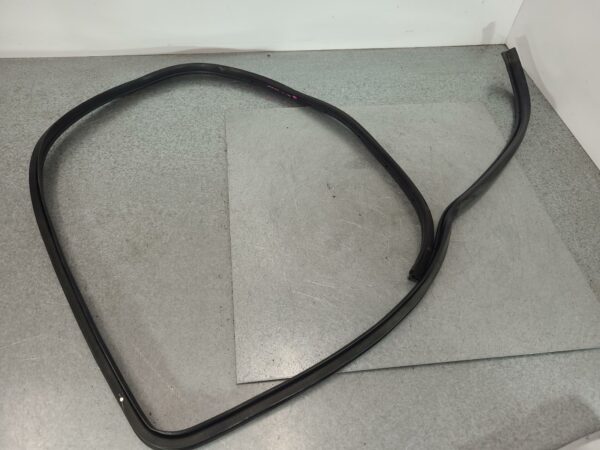 TOYOTA HILUX BODY SEAL RUBBER LEFT FRONT DOOR, 09/11-08/15 11 12 13 14 15