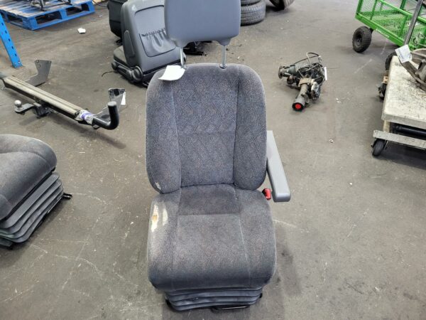 MERCEDES SPRINTER 2000-2006 FRONT SEAT RH FRONT, CLOTH, 05/00-10/06