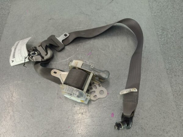 TOYOTA HILUX 2005-2011 SEAT BELT LH FRONT, SEAT BELT ONLY, DUAL CAB, BUCKET SEAT