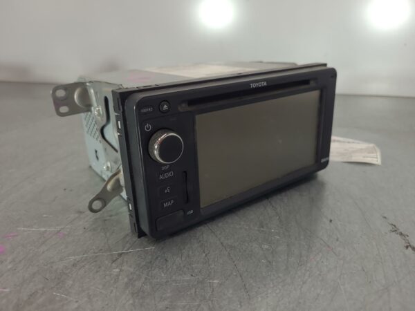 TOYOTA HILUX 2005-2015 STEREO/HEAD UNIT SAT NAV UNIT (P/N ON FACE 100181), 02/05