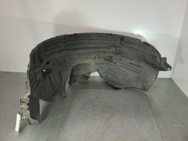NISSAN NAVARA 2015-2024 LEFT GUARD LINER NP300, ST/ST-X, 04/15-
