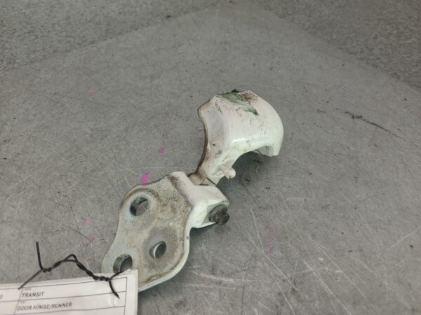 FORD TRANSIT 2014-2024 DOOR HINGE/RUNNER LOWER, RH FRONT, VO, 02/14-