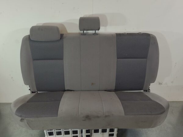 TOYOTA HILUX 2005-2009 2ND REAR SEAT DUAL CAB, SR5, CLOTH, GREY, TRIM CODE FL10/