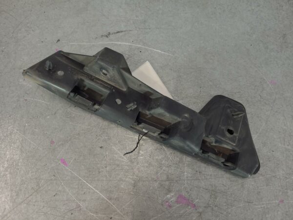 RENAULT MASTER FRONT BAR BRKT/REINFORCEMENT BUMPER TO GUARD BRACKET (RH SIDE), X