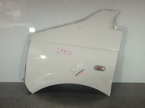 VOLKSWAGEN TRANSPORTER 2004-2015 LEFT GUARD T5, 08/04-06/15