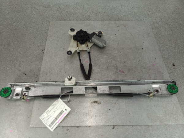 RENAULT MASTER 2011-2024 RIGHT FRONT WINDOW REG/MOTOR X62, POWER, 09/11-