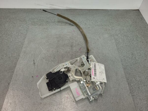 RENAULT MASTER 2011-2024 LOCK MECHANISM RIGHT BARN DOOR LOCK (LOWER), X62, 09/11