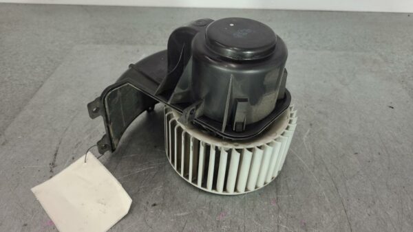 VOLKSWAGEN TRANSPORTER 2004-2015 HEATER FAN MOTOR FRONT, T5, 08/04-06/15