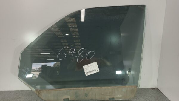 VOLKSWAGEN TRANSPORTER 2004-2015 LEFT FRONT DOOR WINDOW T5, 08/04-06/15