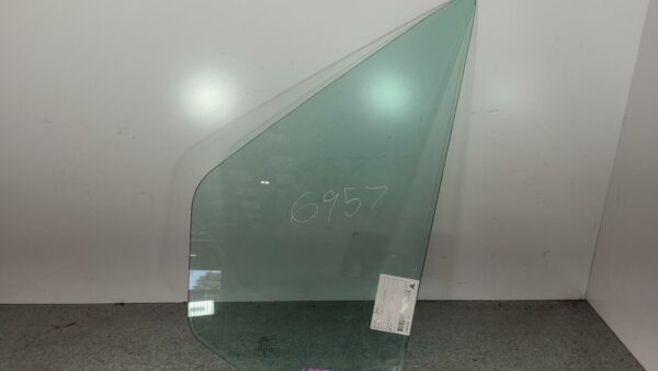 FORD TRANSIT 2014-2025 LEFT FRONT 1/4 DOOR GLASS VO, 02/14-