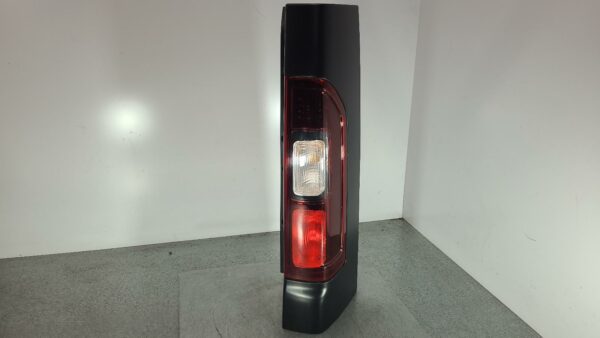 RENAULT TRAFIC 2015-2024 RIGHT TAILLIGHT X82, IN BODY, UPPER, 01/15-