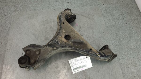 MERCEDES VITO 2004-2011 LEFT FRONT LOWER CONTROL ARM 639, 04/04-01/11