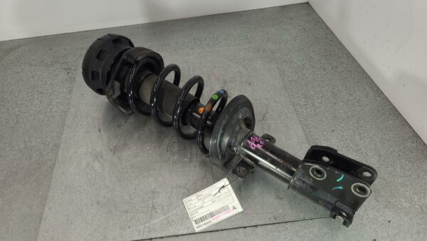 RENAULT TRAFIC 2015-2025 RIGHT FRONT STRUT X82, 01/15-