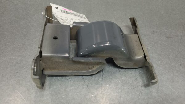RENAULT TRAFIC 2015-2024 BOOTLID/TAILGATE HINGE BARN DOOR HINGE (RH SIDE UPPER),