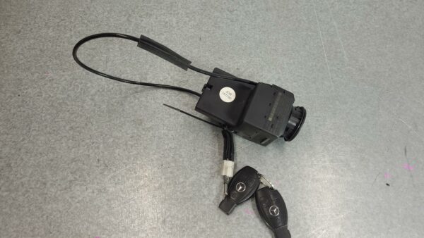 MERCEDES VITO 2004-2015 IGNITION W/ KEY 639, 2.1, DIESEL, AUTO T/M, 04/04-02/15