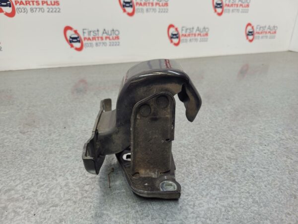 RENAULT TRAFIC 2015-2024 BOOTLID/TAILGATE HINGE BARN DOOR HINGE (LH SIDE UPPER),