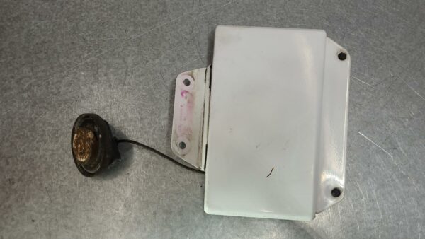 MERCEDES SPRINTER 1998-2006 FUEL DOOR / FILLER VAN 02/98-10/06