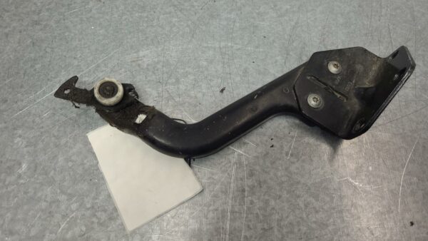 MERCEDES SPRINTER 2006-2018 DOOR HINGE/RUNNER LH SLIDING DOOR ROLLER (LOWER), VA