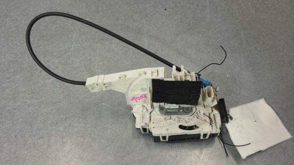 MERCEDES SPRINTER 2006-2018 LOCK MECHANISM LEFT FRONT DOOR LOCK, NCV3, 10/06-04/