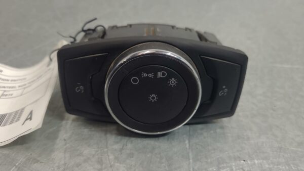 FORD RANGER 2015-2022 COMBINATION SWITCH HEADLAMP SWITCH (DASH MOUNTED), NON FOG