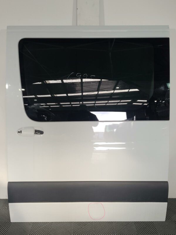 MERCEDES SPRINTER 2018-2024 LEFT REAR DOOR VS30, VAN, SLIDING DOOR, LOW ROOF, W/
