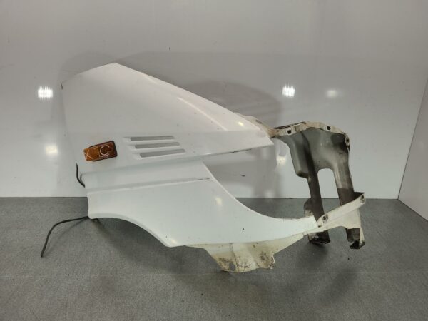 MERCEDES SPRINTER 2000-2006 RIGHT GUARD VAN, 05/00-10/06