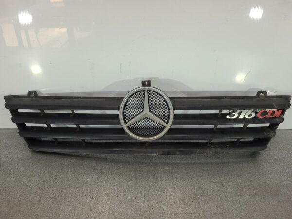 MERCEDES SPRINTER 2000-2006 RADIATOR GRILLE VAN, 05/00-10/06