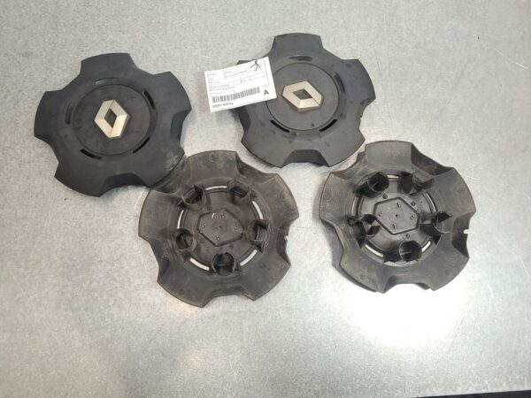RENAULT TRAFIC 2015-2025 WHEEL COVER/HUB CAP X82, 01/15-