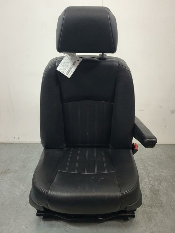MERCEDES VIANO 2011-2014 FRONT SEAT RH FRONT, LEATHER, BLACK, 03/11-12/14