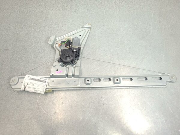 MERCEDES SPRINTER 2018-2025 LEFT FRONT WINDOW REG/MOTOR VS30, 05/18-