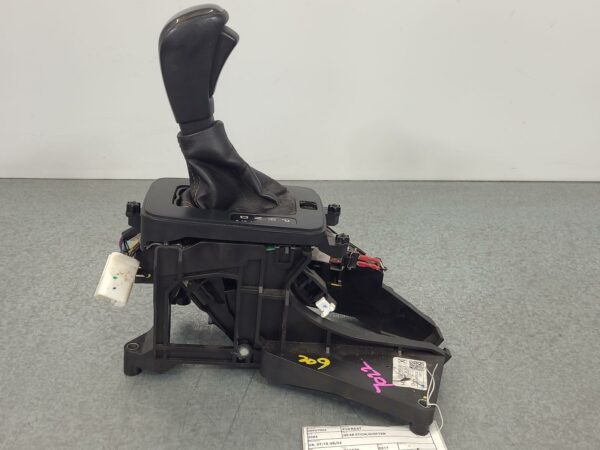 FORD EVEREST 2015-2022 GEAR STICK/SHIFTER UA, 07/15-05/22