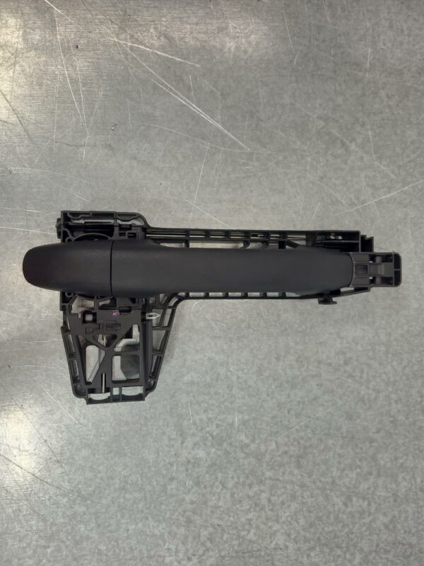 MERCEDES SPRINTER 2018-2024 TAILGATE HANDLE OUTER, BARN DOOR (RH SIDE), VAN, VS3