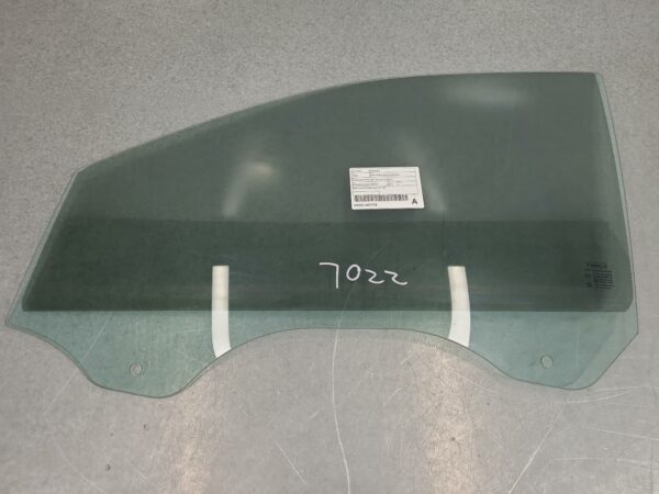 FORD EVEREST 2015-2022 LEFT FRONT DOOR WINDOW STANDARD TYPE, SUV, UA, 07/15-05/2