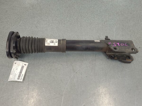 MERCEDES SPRINTER 2022-2024 RIGHT FRONT STRUT DIESEL, 2.0, AWD, VS30, 01/22-