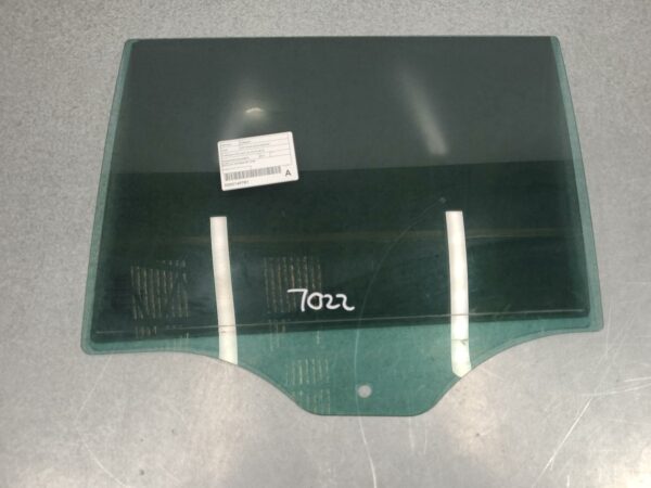 FORD EVEREST 2015-2022 LEFT REAR DOOR WINDOW STANDARD TYPE, SUV, UA, 07/15-05/22