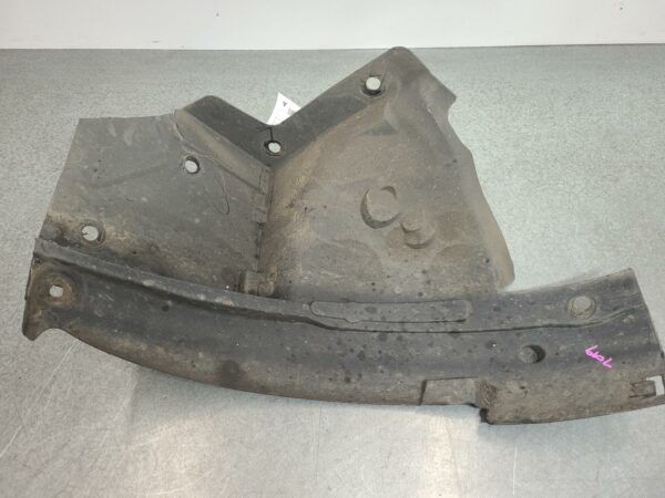 RENAULT TRAFIC 2015-2025 LEFT GUARD LINER X82, REAR, 01/15-