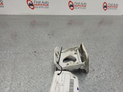 MERCEDES BENZ VITO 447 03/2015-ON LEFT TAILGATE HINGE