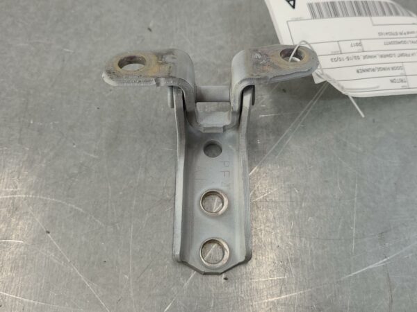 MITSUBISHI TRITON 2015-2023 DOOR HINGE/RUNNER MQ-MR, LH FRONT (LOWER), HINGE, 03