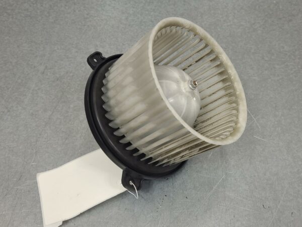 MITSUBISHI TRITON 2015-2021 HEATER FAN MOTOR MQ-MR, FRONT, 03/15-10/21