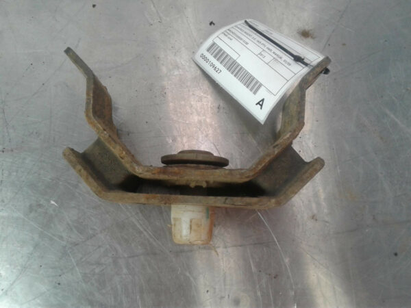 TOYOTA HILUX 02/2005-08/2015 GEARBOX MOUNT 3.0L 1KD-FTV 4WD MANUAL T/M