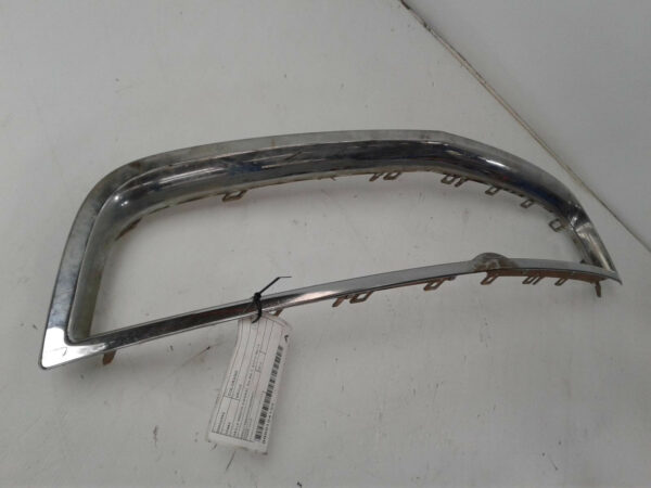 HOLDEN COLORADO RG/RG 7 01/2012-06/2016 RADIATOR GRILLE LOWER MOULD