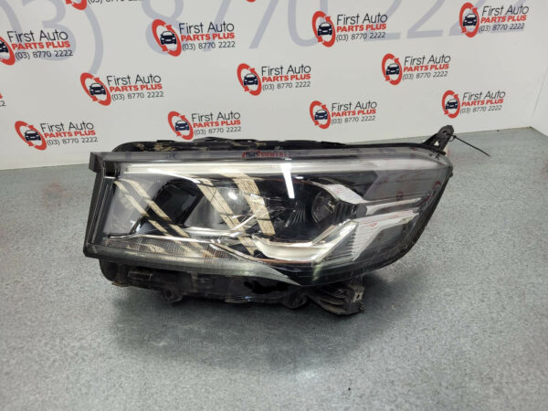 LDV DELIVER 9 07/2020-2024 LEFT HEADLAMP HALOGEN TYPE