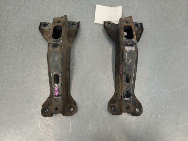TOYOTA HILUX FRONT BAR BRKT/REINFORCEMENT INNER BRACKET (LH & RH SIDE), 07/1